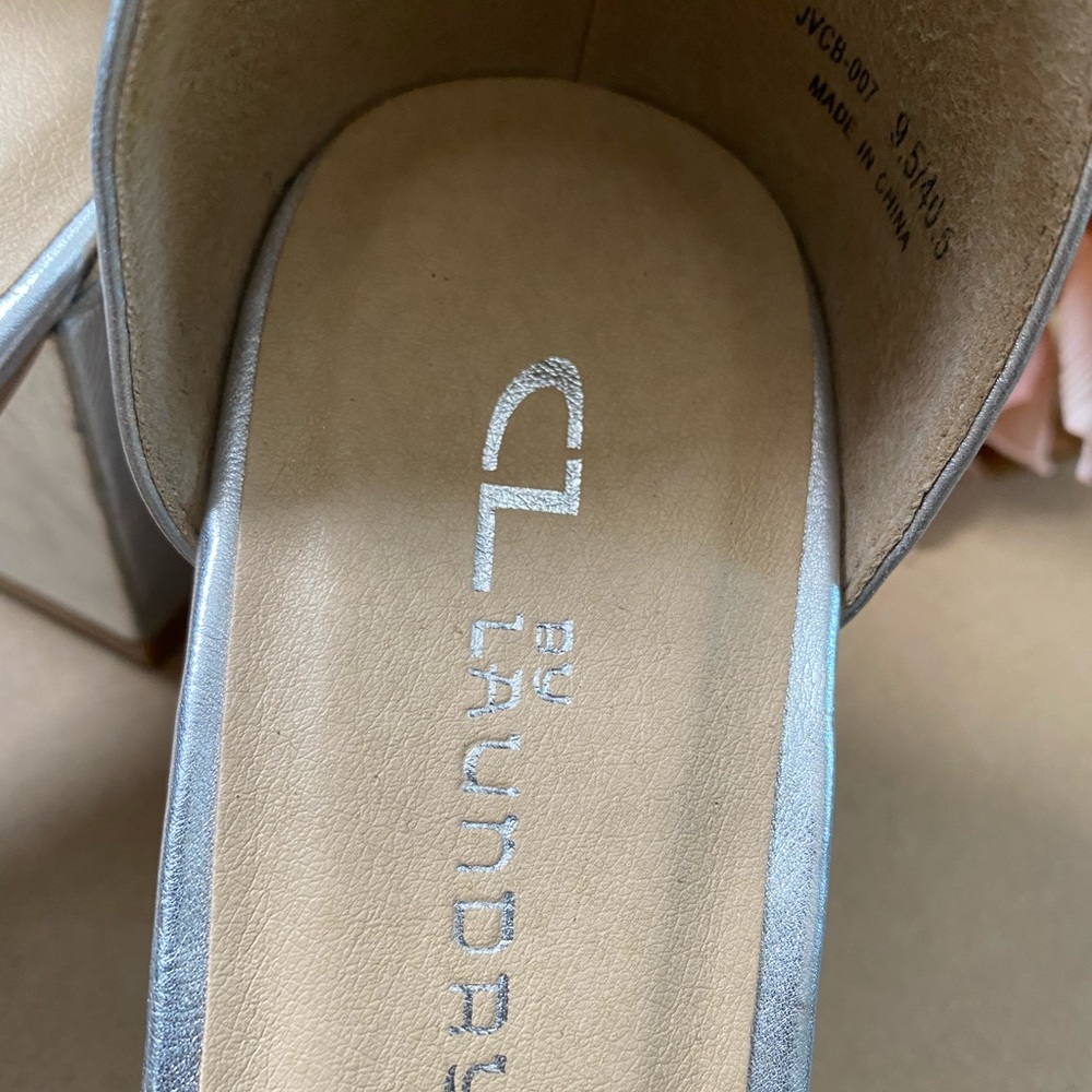 CL by Chinese Laundry Silver 9.5 M - Picture 6 of 6